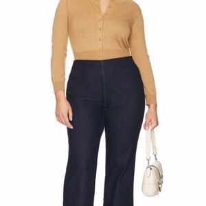 NWT Good American Pull On Denim Jeans Zip up back, Flared legs, in Indigo 716 2X